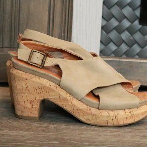 Gentle Souls by Kenneth Cole Paulina Clogs Sandals Pumps